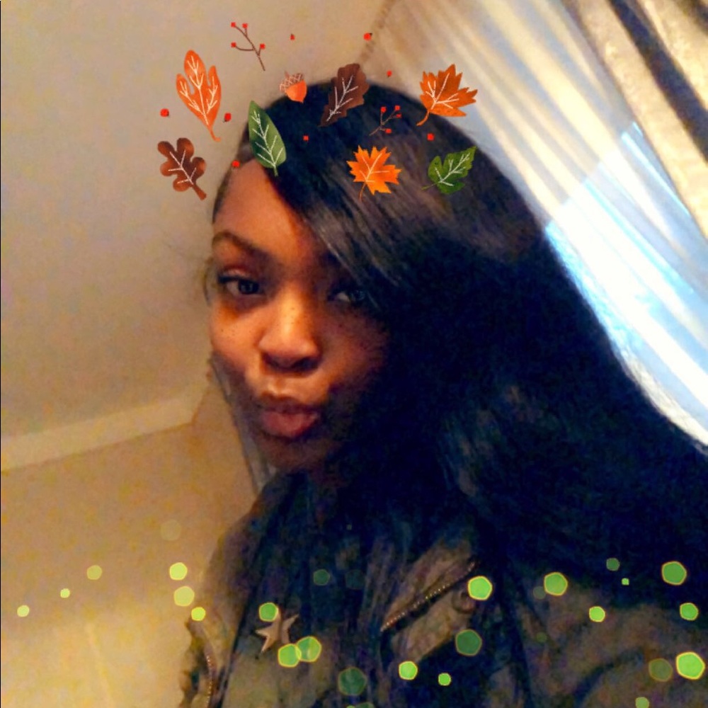 Meet your Posher, Atalia